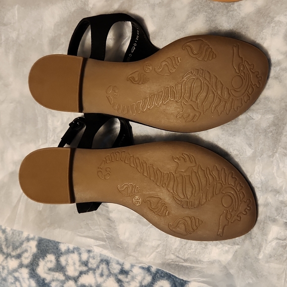 Black Sandals - Picture 2 of 3